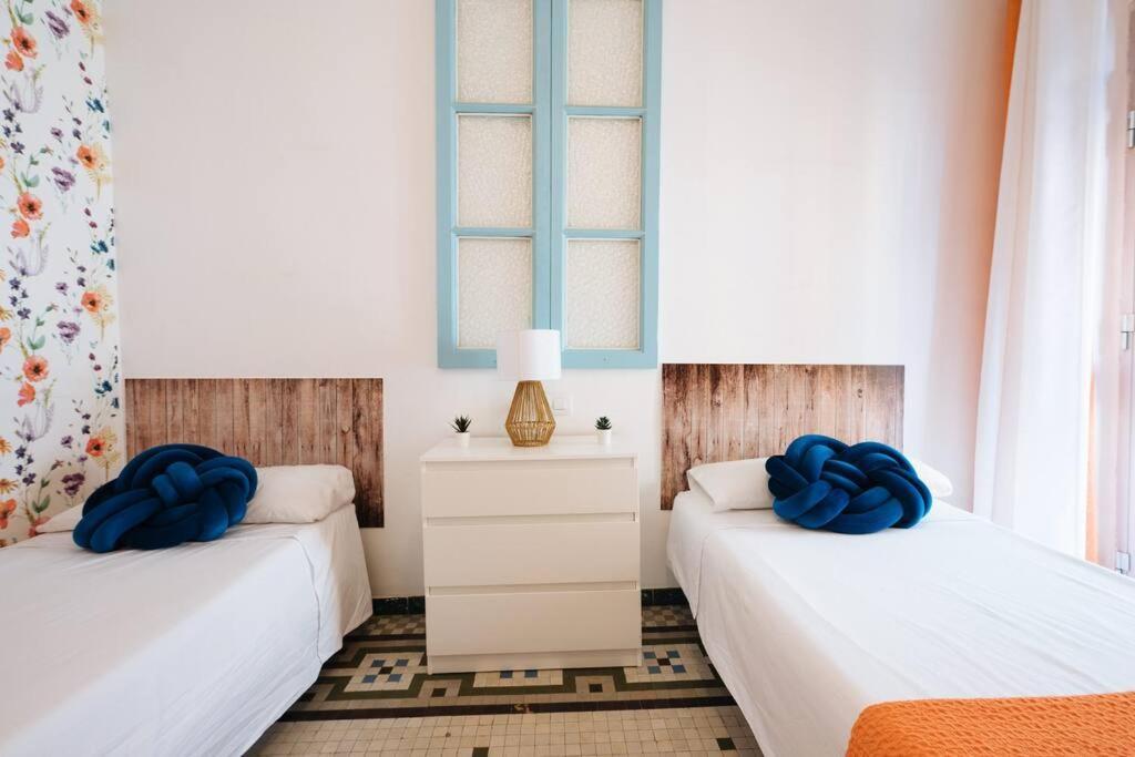 Andalusian Flavour In Heart Of * 4'giralda Apartamento Sevilla